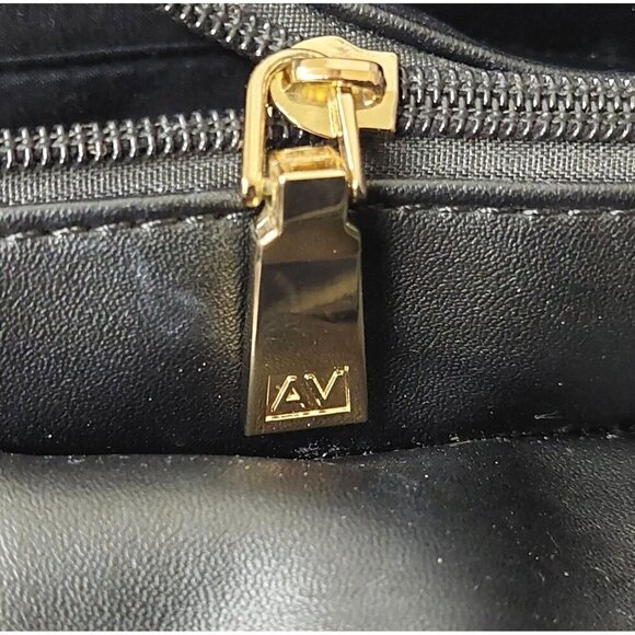 Adrienne Vittadini Black Weekender Tote Bag Double Handle Vegan Leather Zip Top - Picture 8 of 12